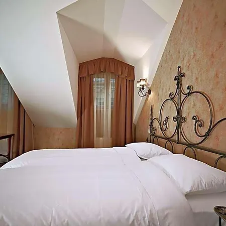 Boutique Justus 4*