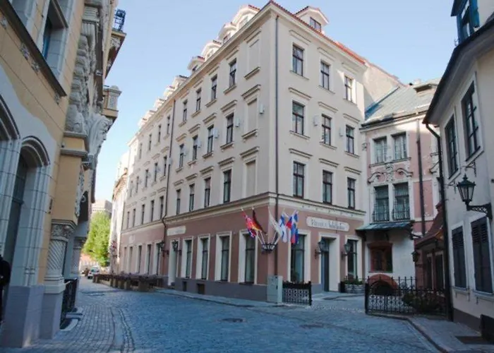 Boutique Justus Hotel 4*