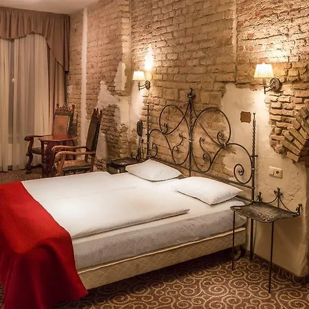 Отель Boutique Justus